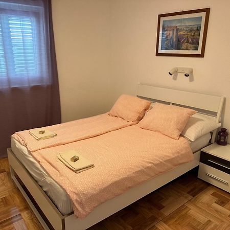 Apartments "Laci" Krk Town Esterno foto