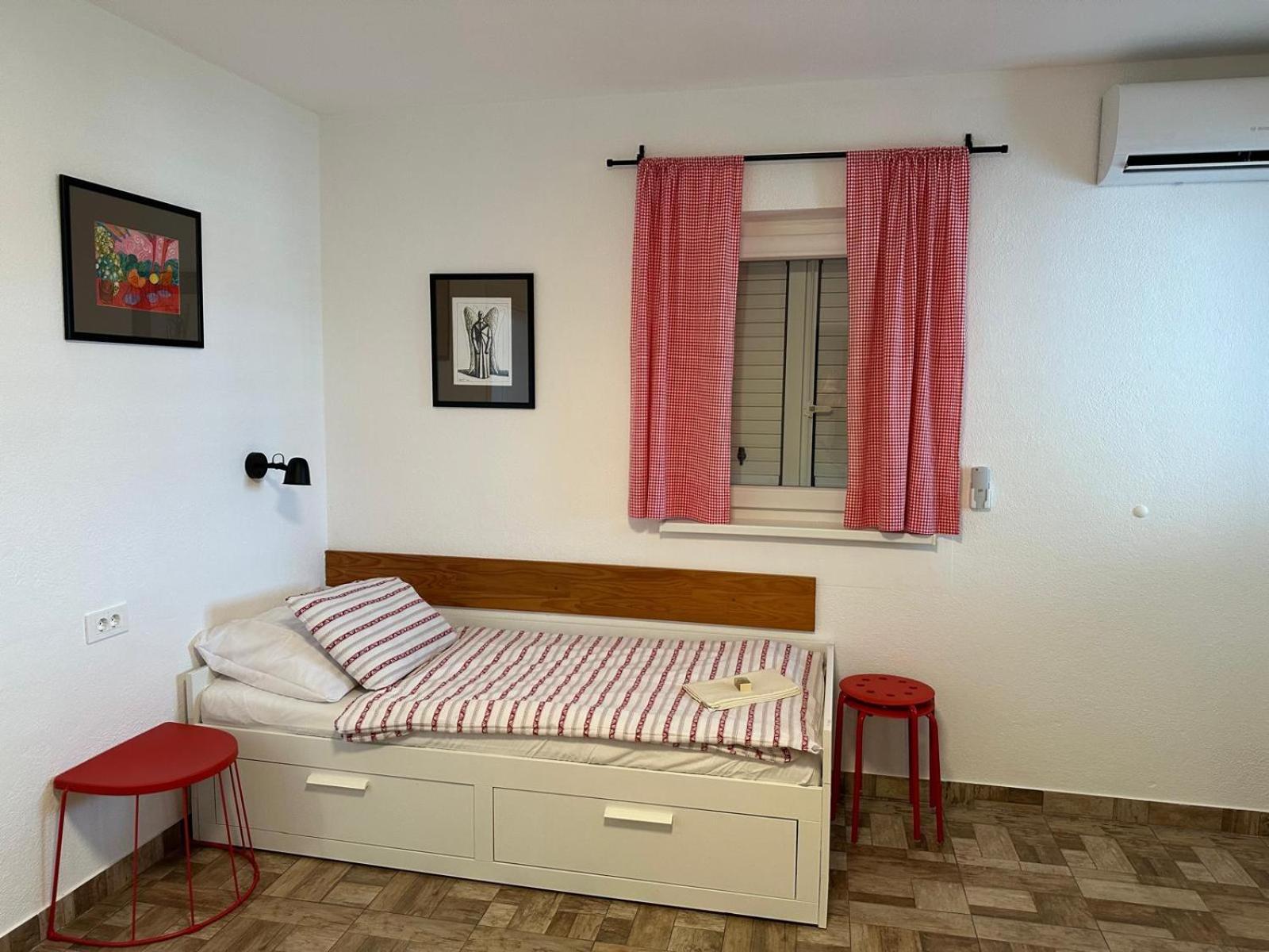 Apartments "Laci" Krk Town Esterno foto