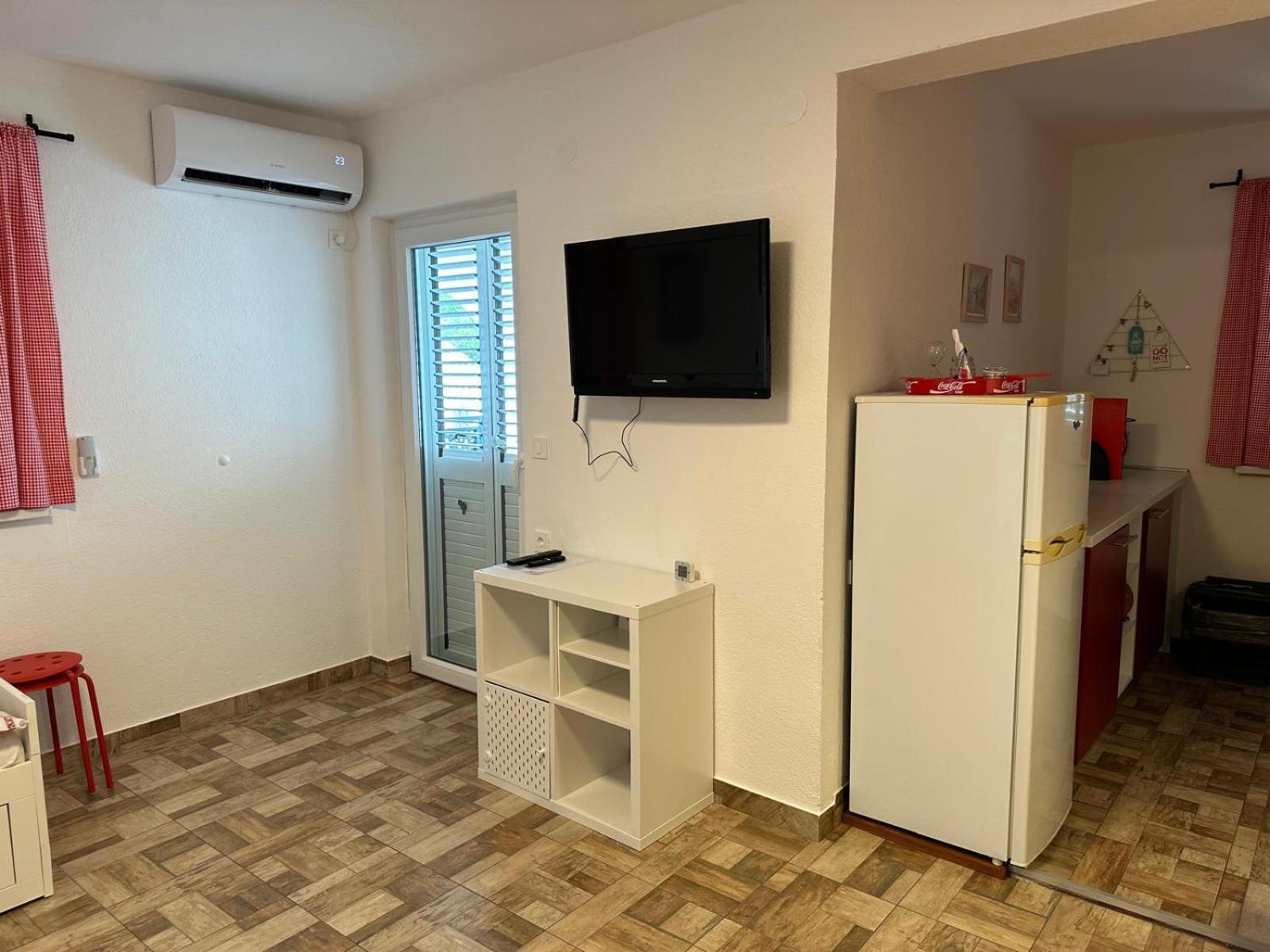 Apartments "Laci" Krk Town Esterno foto